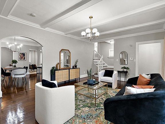 5th image of 2488 Virginia Park St