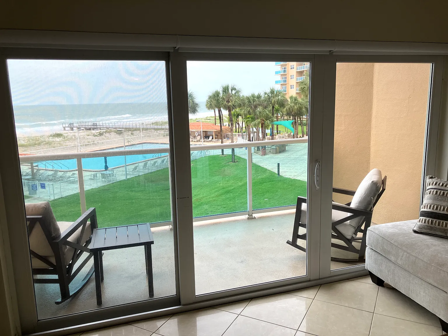 1 bed, 728 sqft, $2,500 — Photo 2