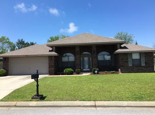 1800 Bay Pine Cir, Gulf Breeze, FL 32563