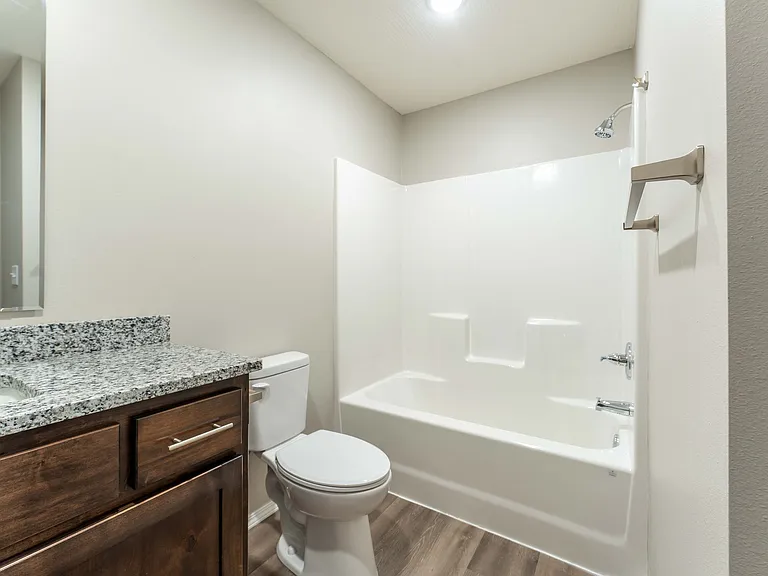 Oakwood Heights Townhomes — Photo 39
