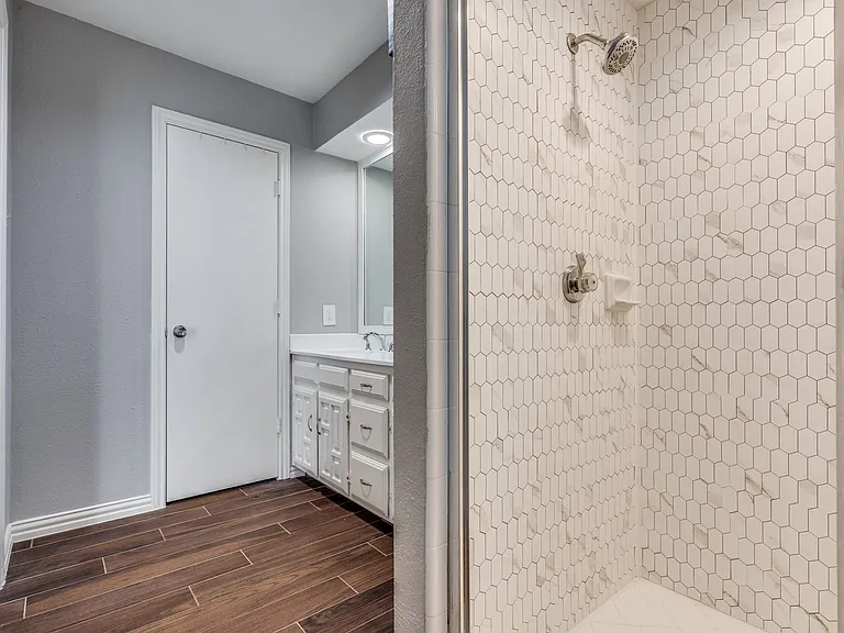 1108 Richland Oaks Dr — Photo 11