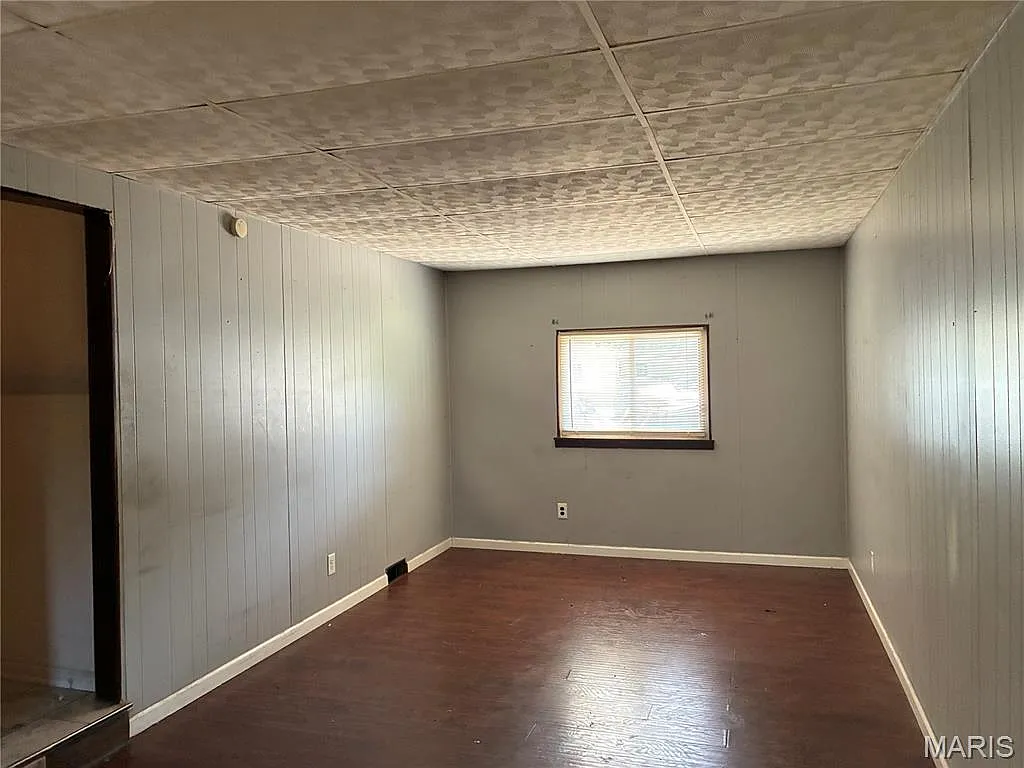 4 bed, 1.0 bath, 1224 sqft, $2,000 — Photo 3