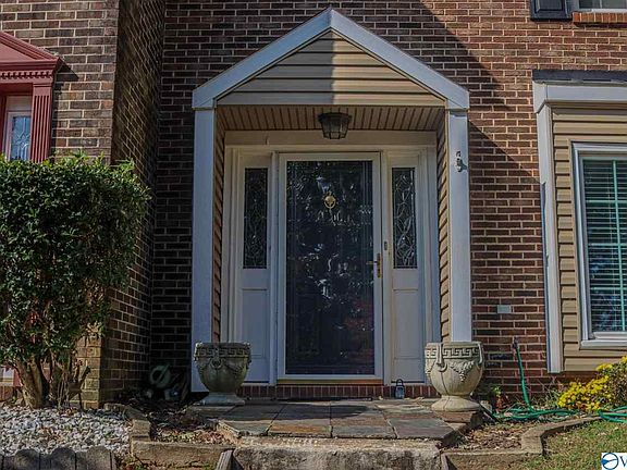 3rd image of 6700 Steeplechase Dr NW