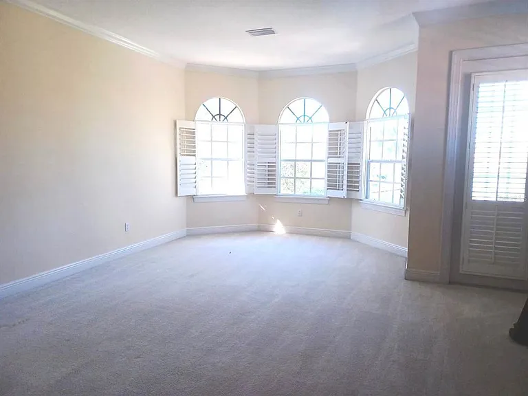 Sandpiper Ln S — Photo 13