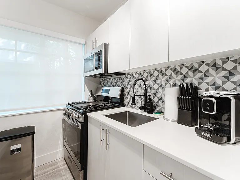7842 Abbott Ave #7 — Photo 5