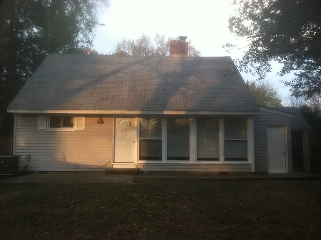 517 Calvin Ln — Photo 3