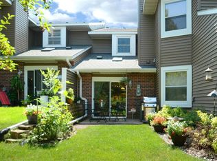 1846 Southpointe Ter, Eagan, MN 55122