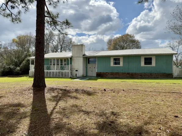 22121 Highway 331, Laurel Hill, FL 32567