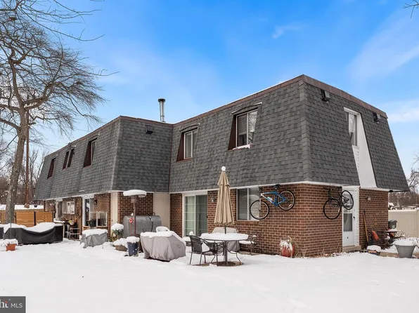 1237 Greeley Ave, Warminster, PA 18974