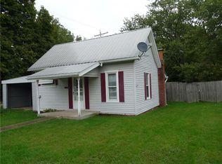 108 S Wilson St, Potomac, IL 61865