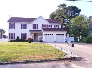 701 Wellington Ave, Toms River, NJ