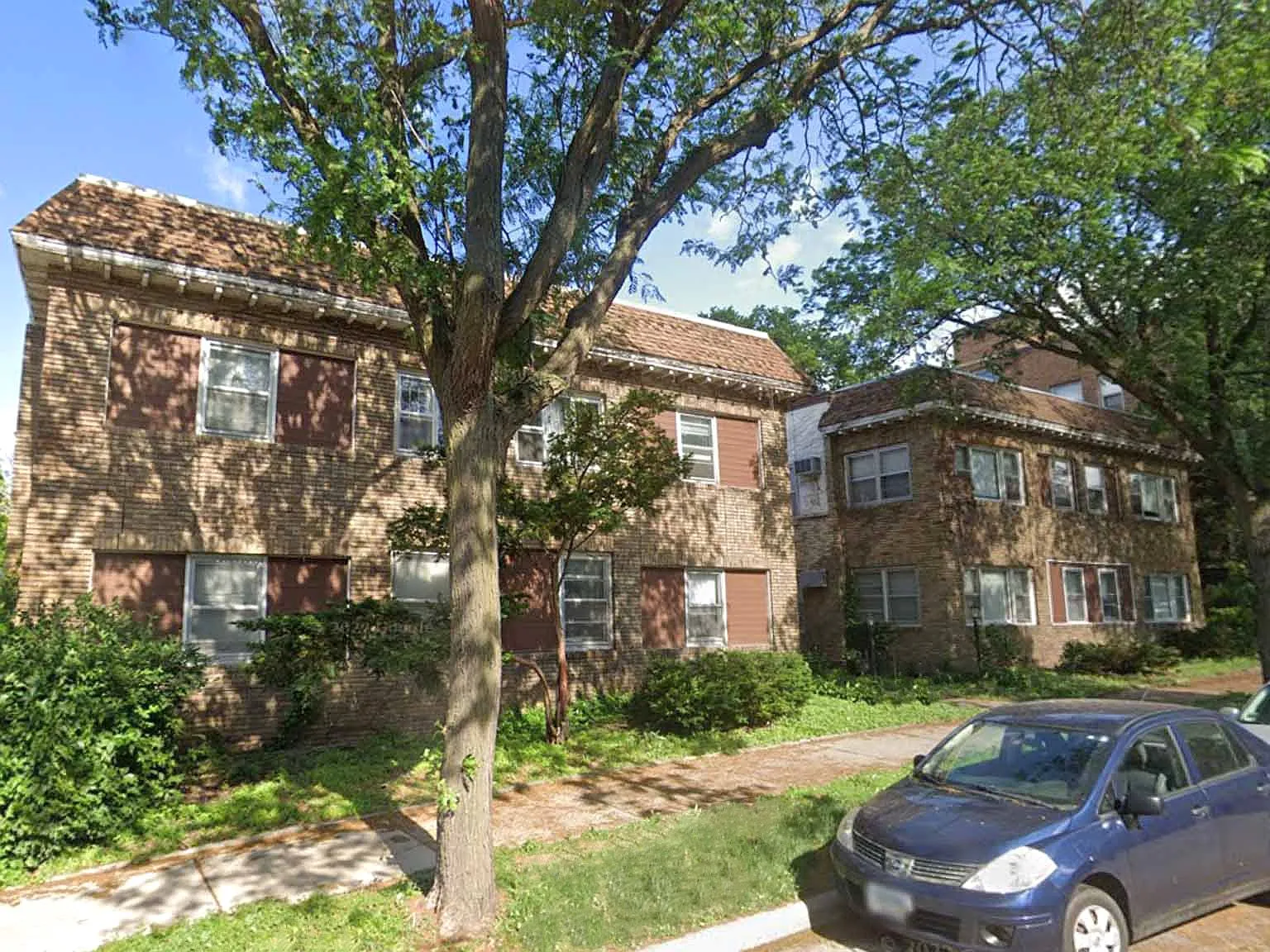 Emerson Manor Flats — Photo 1
