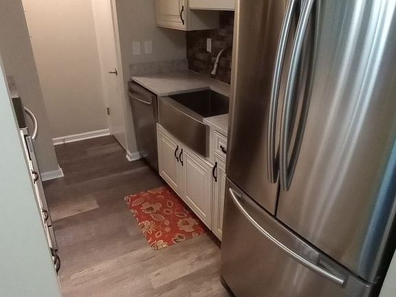 3rd image of 1747 Jack Warner Pkwy APT 113-B