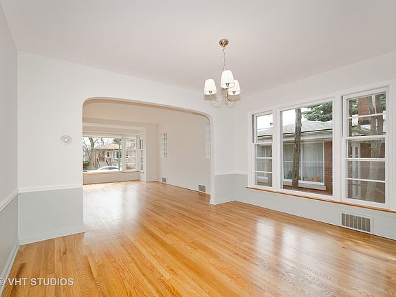 4th image of 6132 N Karlov Ave