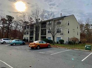 206 Colonial Ct #206, Absecon, NJ 08205