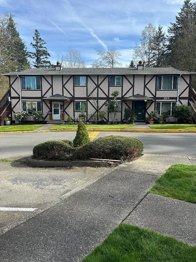 Cedar Terrace — Photo 1