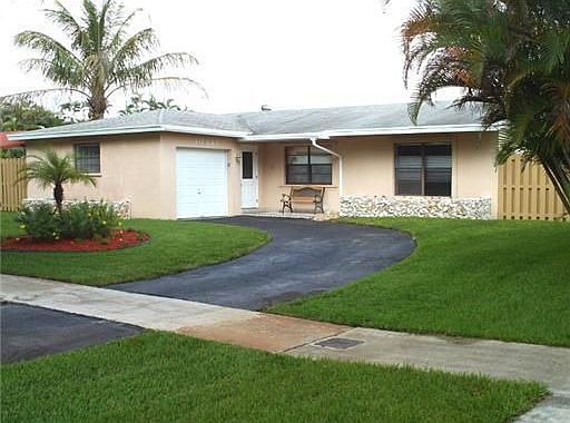 2nd image of 10341 SW 50th St