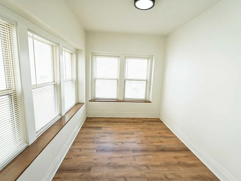 3007 Grand Ave #10 — Photo 7