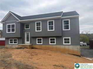 265 S Walnut St, Slatington, PA 18080