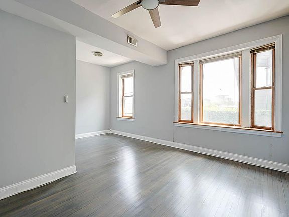 3rd image of 1634 N Bosworth Ave #2