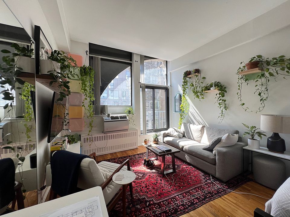 2nd image of 155 E 23rd St APT 501