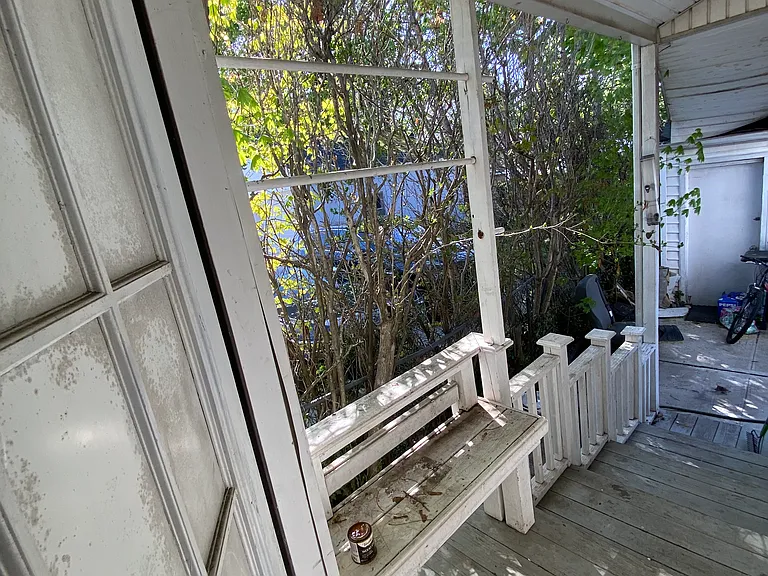 336 Scranton Ave #1 — Photo 21