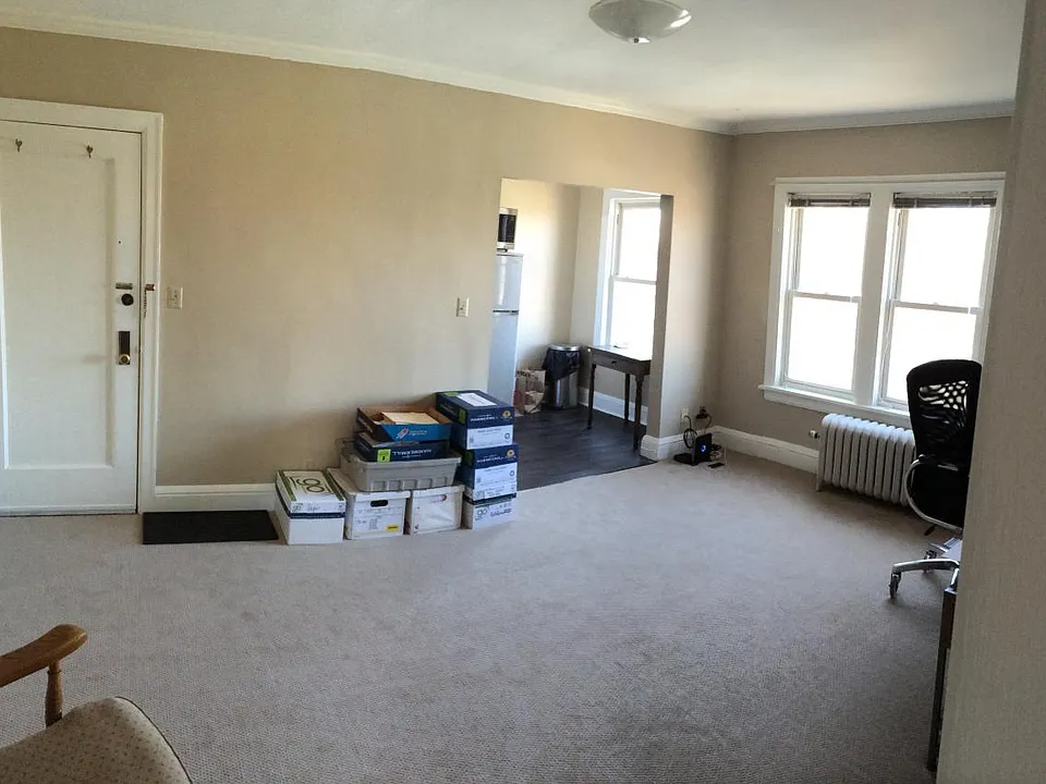 living room from hall to kitchen #10
