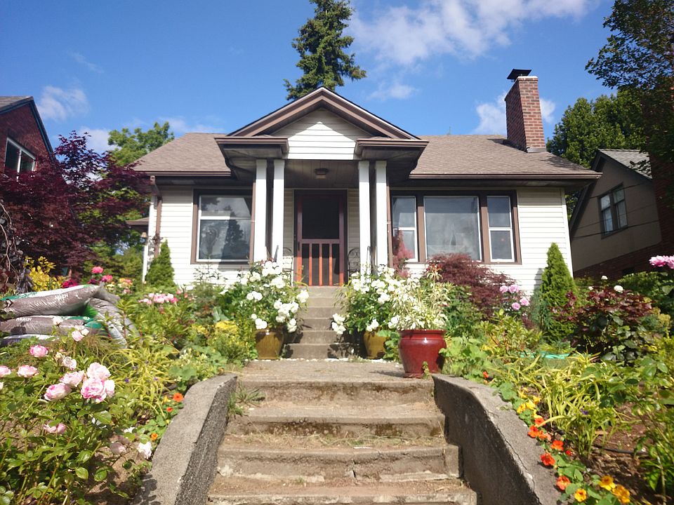 1st image of 7022 Earl Ave NW
