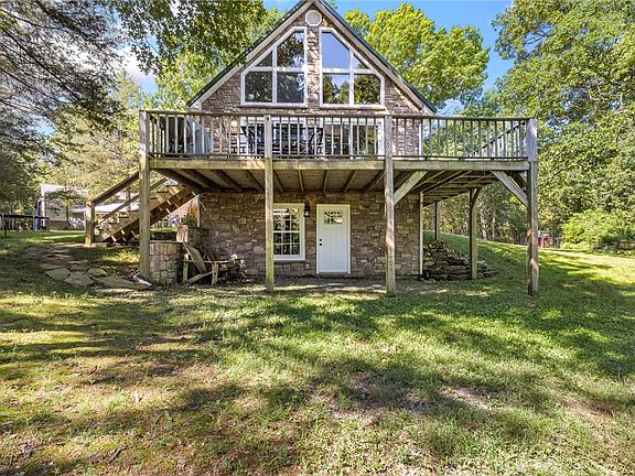 2nd image of 336 Rainwood Trl