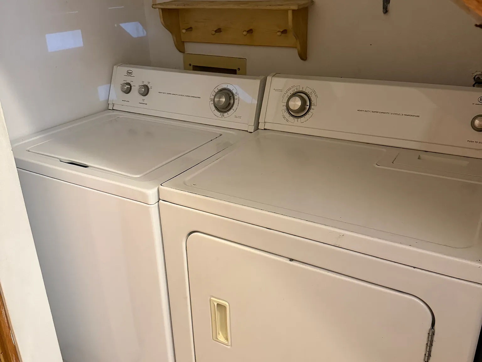 2 bed, 1.5 bath, 1072 sqft, $1,400 — Photo 3