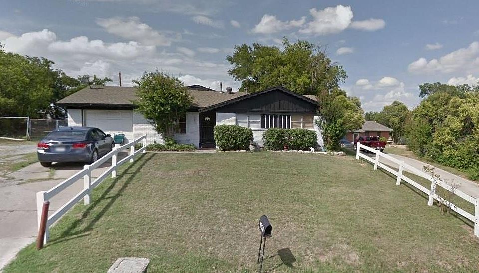 1st image of 1309 Debbie St