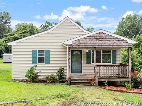 1717 Westmont Dr, Siler City, NC 27344
