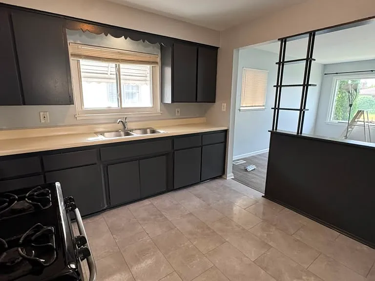 13470 Charlotte Ave — Photo 6