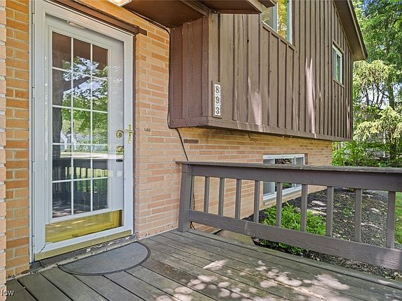 5th image of 893 Eileen Dr