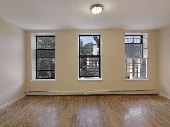 3rd image of 289 Nostrand Ave APT 3