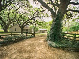 519 Miles Rd, Bacliff, TX 77518