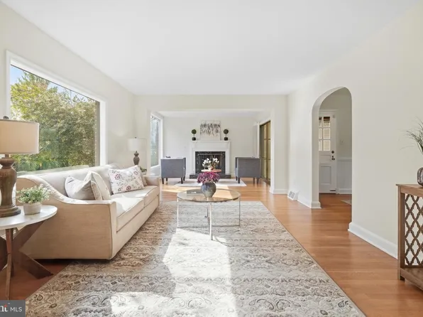 6912 Greenvale St NW, Washington, DC 20015