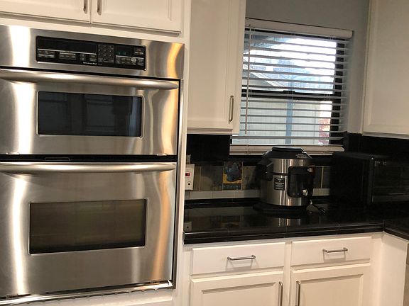 2nd image of 3739 Hatchers Cir