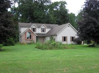 W187 Timber Ln, Sullivan, WI 53178