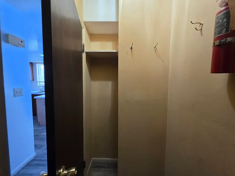 342 E Park Ave — Photo 12