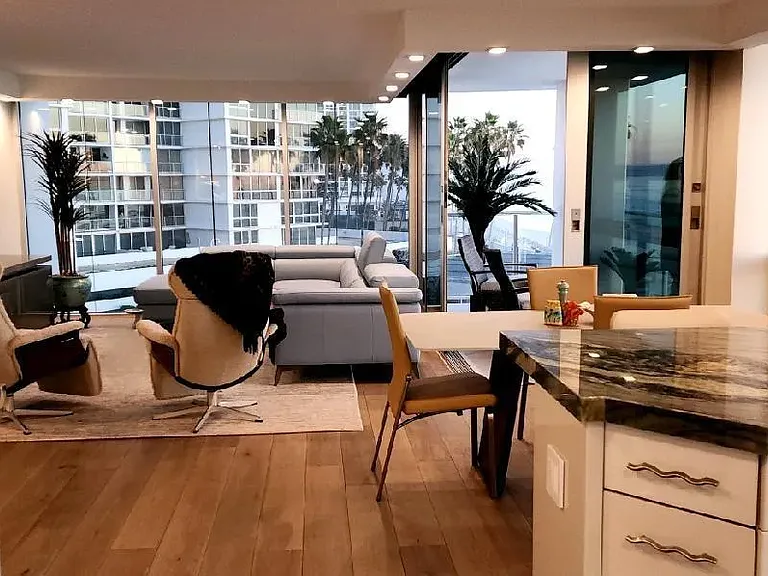 1760 Avenida Del Mundo #308 — Photo 2