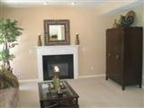 2nd image of 38646 Foxglen Ave