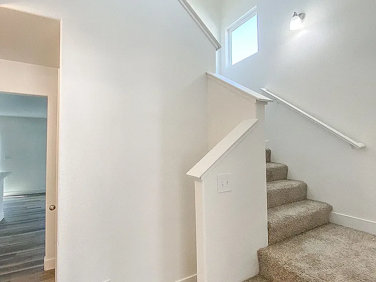 490 Posada Way — Photo 18