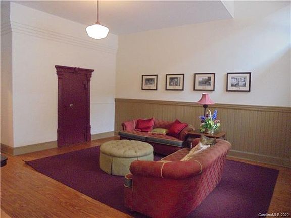 3rd image of 322 E Council St