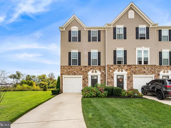 118 Benford Ln, Edgewater Park, NJ 08010