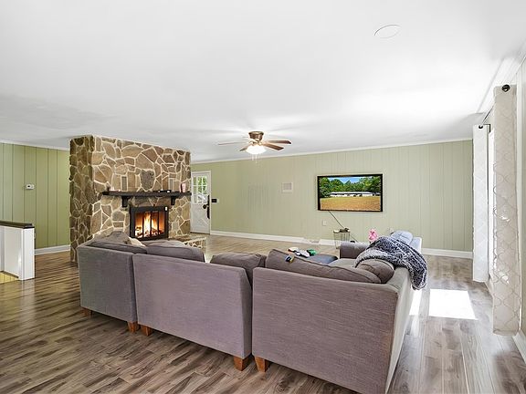 4th image of 311 Cumberland Way