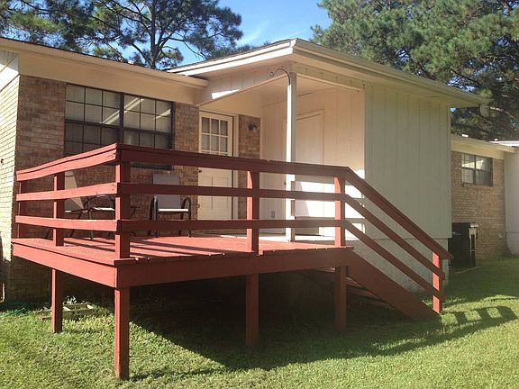 5th image of 1597 Coombs Dr #1