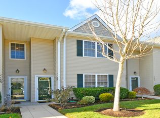 1162 Savoy Dr, Melville, NY 11747