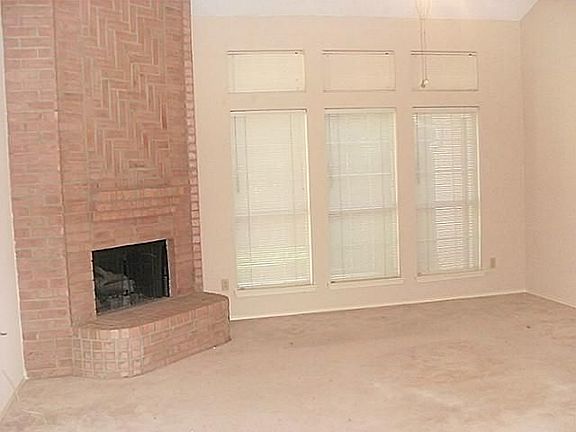 2nd image of 6816 Greenleaf Dr