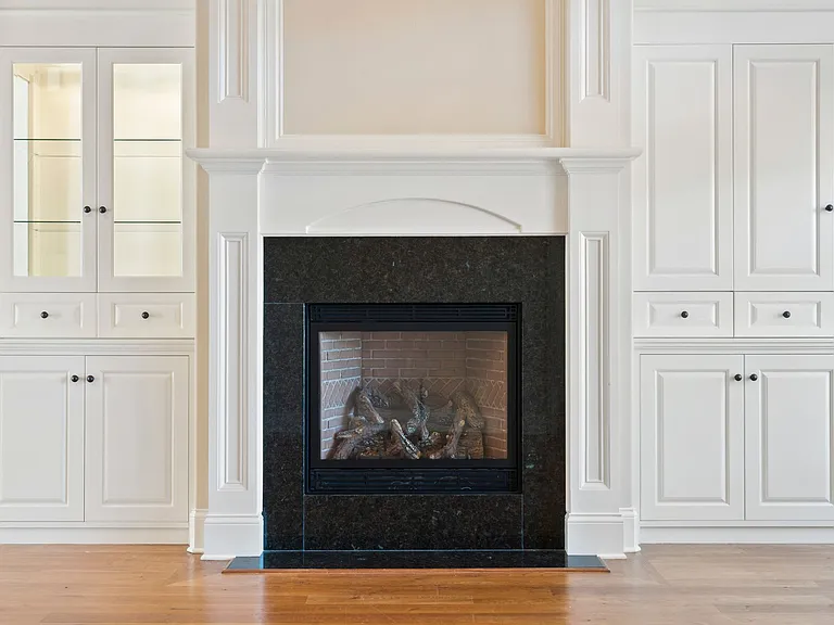 2686 Medina Ct — Photo 32